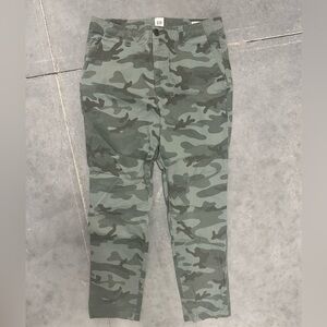 GAP  Green Camouflage Pants